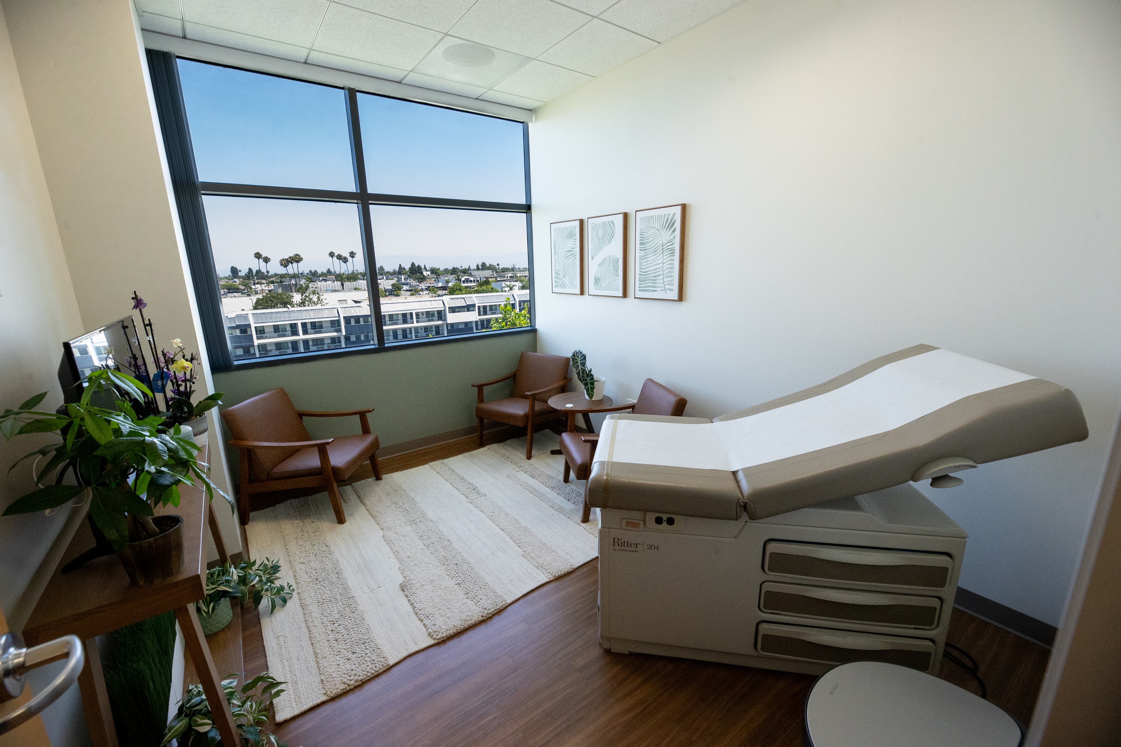 Exam room at Amity Health Costa Mesa